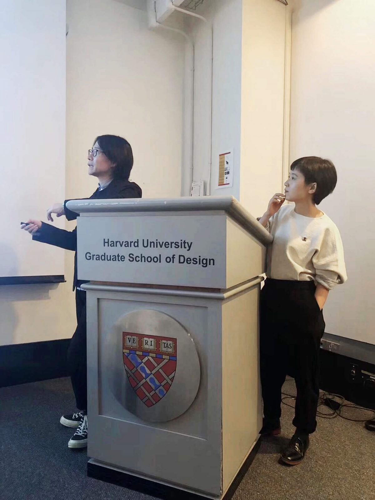 Liu Tao and CC gave a talk at GSD class- “topology and imagination”, to introduce our latest projects.